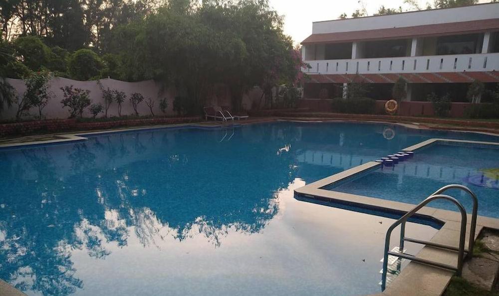 מהבליפורם Mamalla Beach Resort מראה חיצוני תמונה